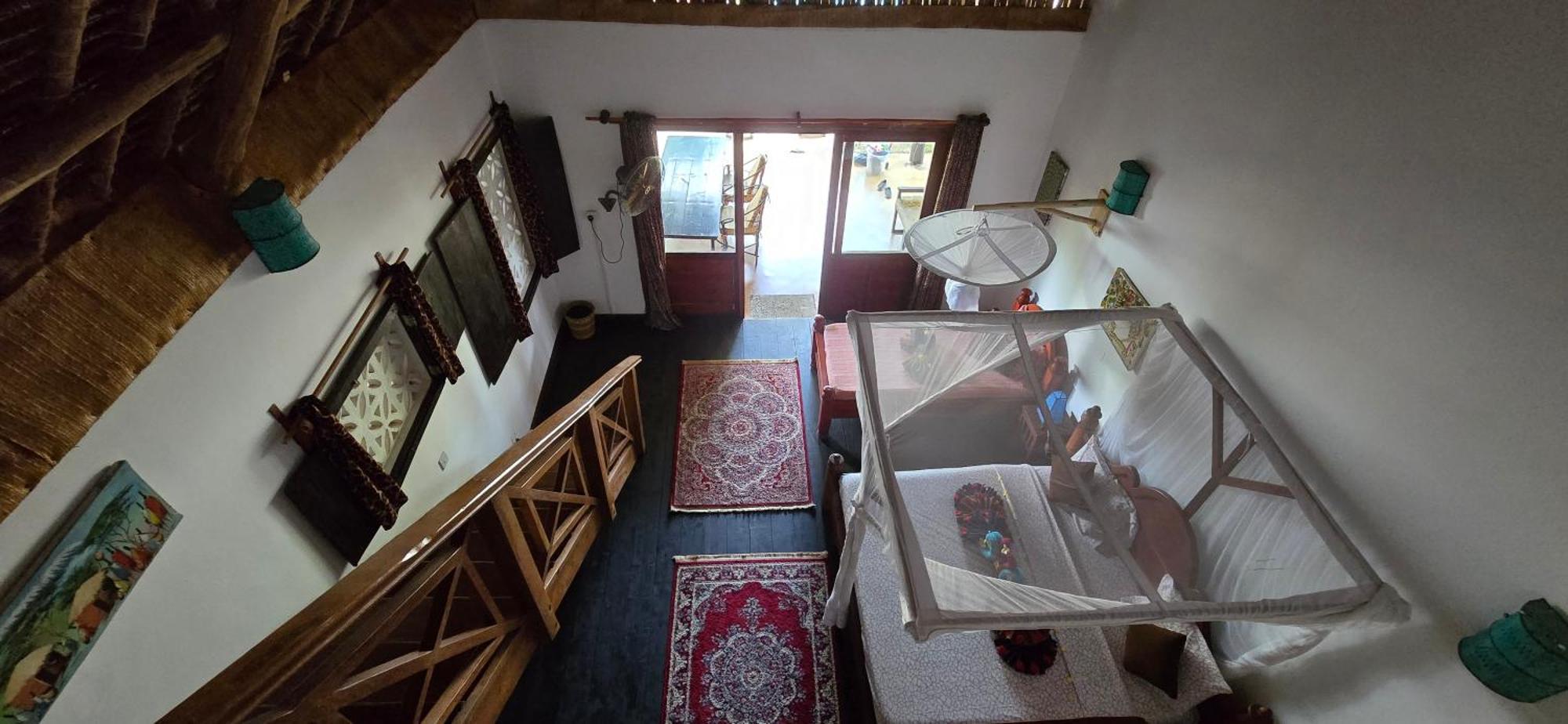 Salama & Mbuyuni Hotel
